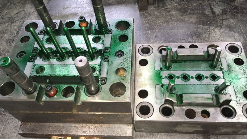 汽车模具设计优缺点对比：解析汽车模具设计的利与弊