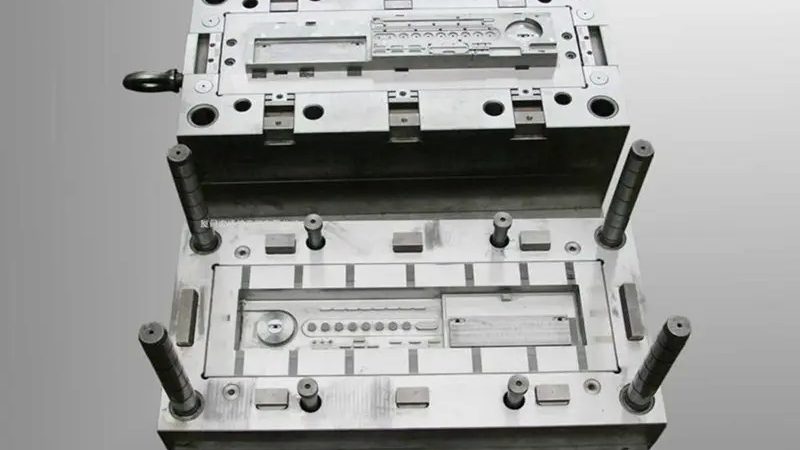 汽车注塑模具定制：价格背后的工艺考量