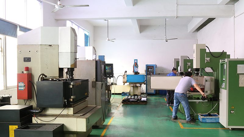 高光注塑模具定制，从设计到交付的五大关键步骤