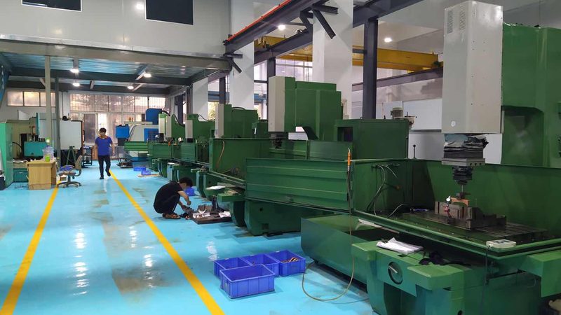 汽车双色内饰模具：揭秘其制造工艺与选型要点**