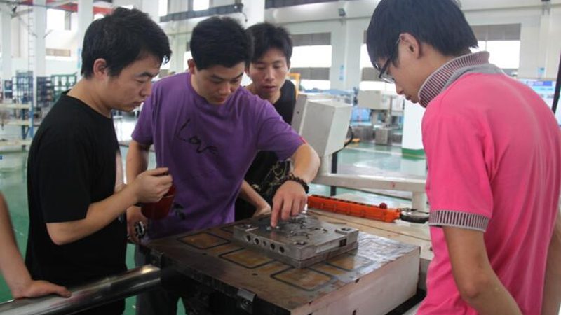 汽车模具代理区域保护：如何平衡市场拓展与知识产权保护**
